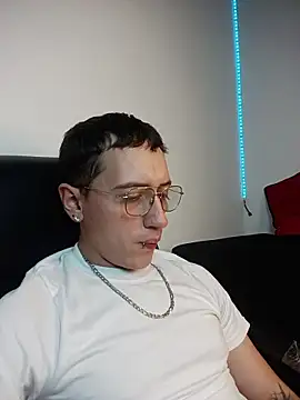 Emmanuel Lust online show from March 12, 7:54 pm