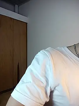 Emmanuel Lust online show from February 25, 12:28 pm