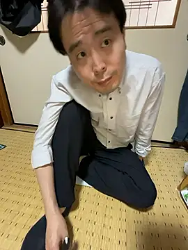 shizuku-kun211 online show from May 13, 2:41 am