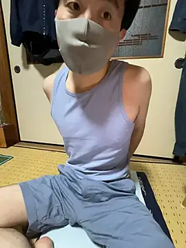 shizuku-kun211 online show from June 12, 12:36 pm