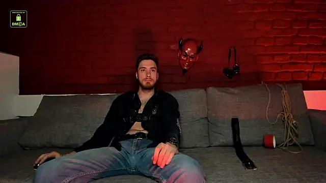 Harvey Wiliams online show from March 24, 6:29 am