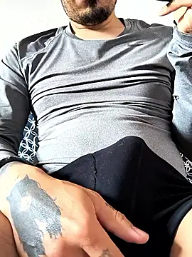 miiich86 online show from March 17, 7:49 pm