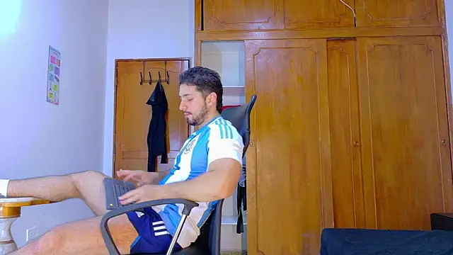 NICK MOSS  online show from March 24, 1:38 pm