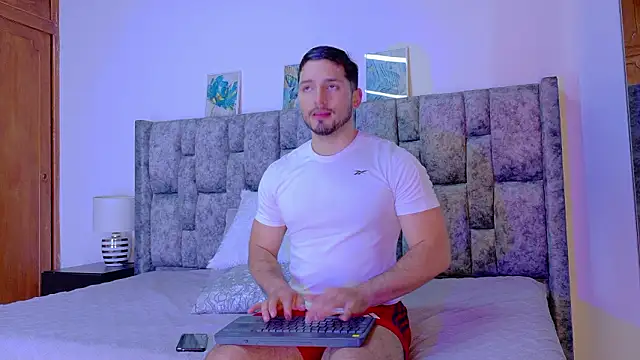 NICK MOSS  online show from March 11, 11:17 am