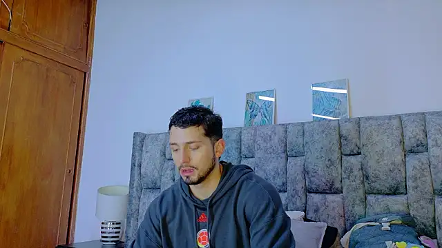 NICK MOSS  online show from February 27, 11:11 am