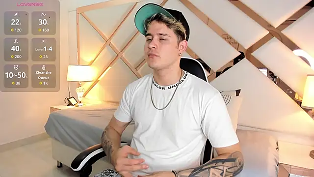 rayan linxx online show from February 21, 7:59 pm