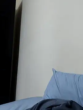 MOREN044 online show from March 11, 2:40 am