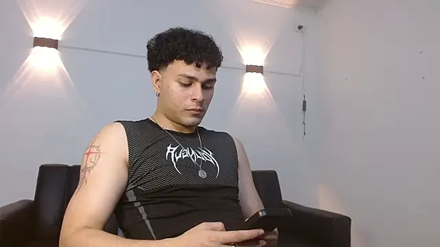 Philip Jons online show from February 19, 10:39 pm