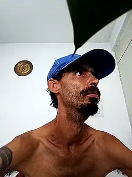 Swicth love online show from March 19, 6:00 pm