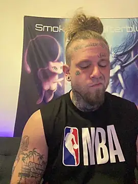 Smokebluntafterblunt online show from April 29, 10:42 am