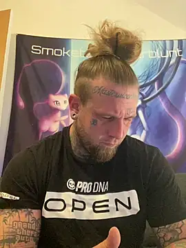 Smokebluntafterblunt online show from May 9, 10:38 am