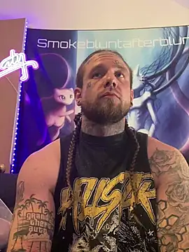 Smokebluntafterblunt online show from April 19, 2:00 am