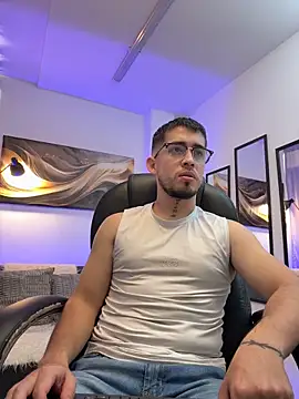 Tommas Jhonson online show from June 12, 12:25 pm