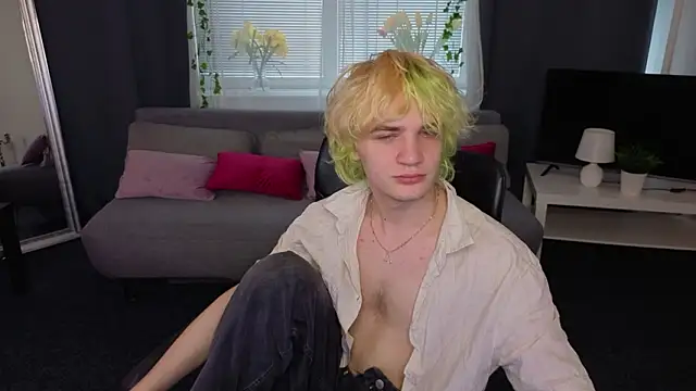 JameMiller online show from March 26, 8:07 am