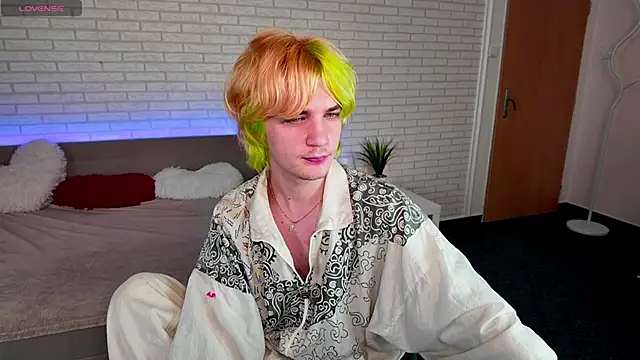 JameMiller online show from March 17, 3:25 pm