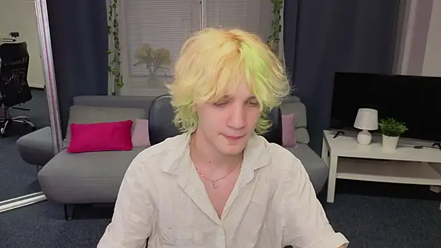 JameMiller online show from March 27, 9:16 pm