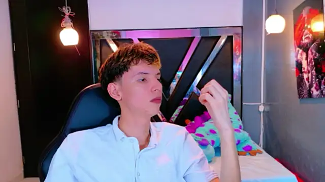 Liam Green1 online show from February 23, 1:24 pm