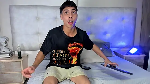 AnyelMiller online show from February 10, 3:33 am