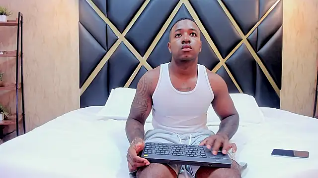 LuccianoDaytona online show from February 18, 7:55 pm