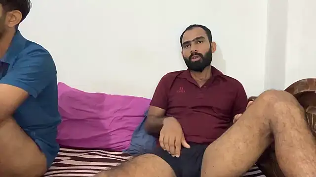 DesiDaddyandSon online show from May 15, 3:15 am