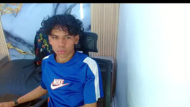 DaviidBuckx  online show from March 11, 2:07 am