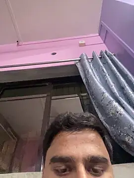 hassuniii online show from February 26, 8:43 pm