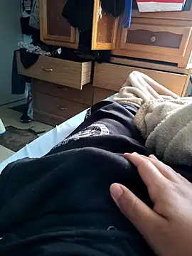 Gabrielj27 online show from February 9, 5:06 pm