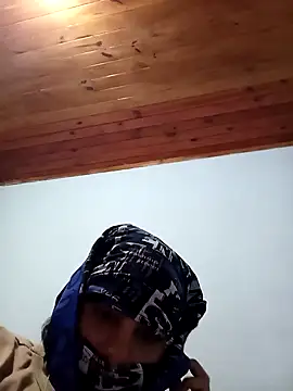 yatusabesssss online show from February 17, 9:08 am