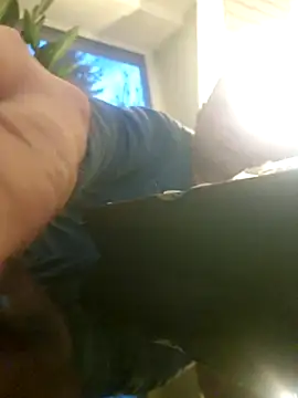 Demik71 online show from April 5, 6:15 pm