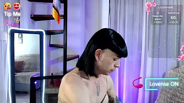 DanniHotBoy02 online show from June 14, 1:35 pm