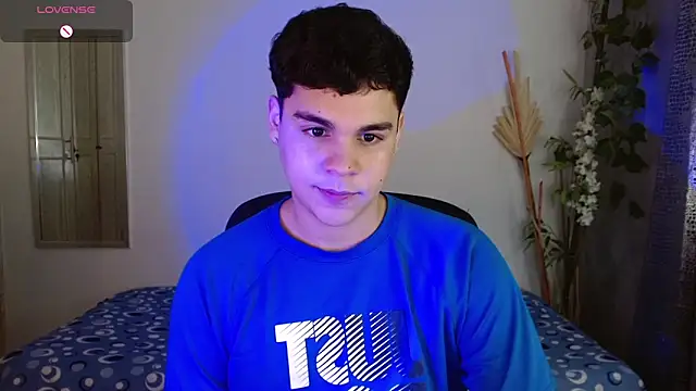 eithan jonnes online show from March 15, 8:37 pm