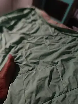 i play  online show from February 10, 9:47 am