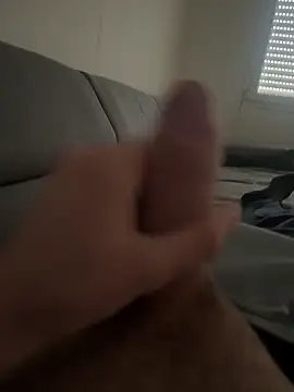 J3r3m66 online show from March 24, 5:18 pm