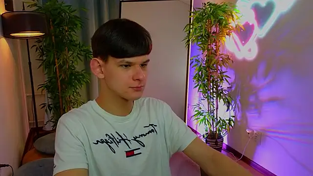  jamesgray  online show from February 13, 2:55 pm