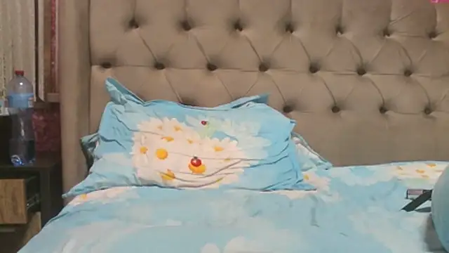 Shailadiess online show from March 6, 9:12 pm