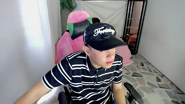 Top and bottom online show from May 11, 5:43 pm