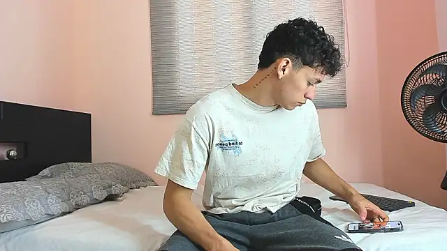 Muscle  Myke online show from March 13, 12:57 pm