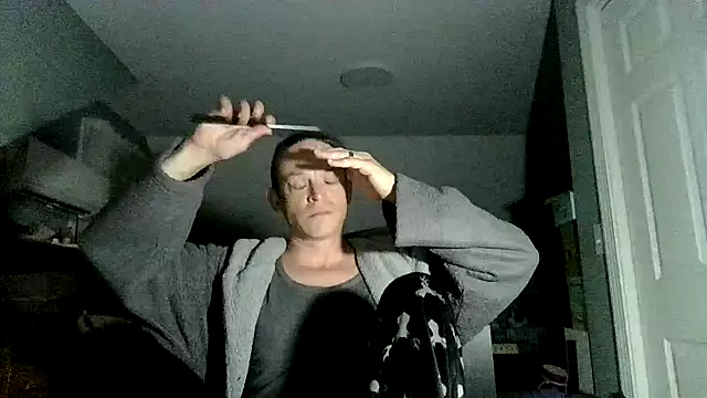 ShadowLove85 online show from April 13, 1:50 am