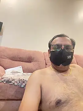 maleattention online show from April 26, 4:15 pm