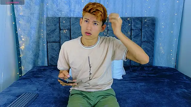 NicolasTorrez online show from May 1, 2:48 am