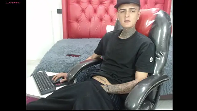 benjamin anthony online show from June 25, 4:04 am