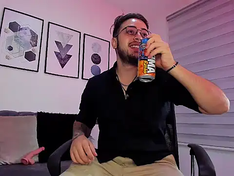 ethan grace online show from March 9, 12:10 pm