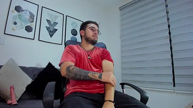 ethan grace online show from March 25, 12:31 pm