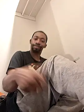 stressrliver88 online show from April 19, 1:49 am