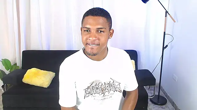 MaxCum18  online show from February 14, 2:23 pm