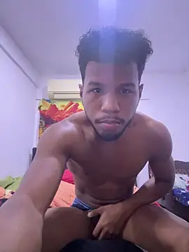 edwarddgarciaf online show from February 13, 1:23 am