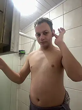 Enzogabrielll0501 online show from April 13, 4:46 am