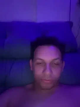 Enzogabrielll0501 online show from February 27, 7:13 pm