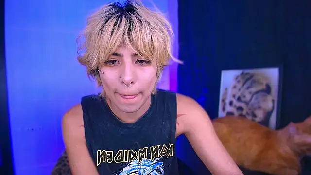 prince oliverr online show from April 30, 2:18 am