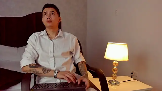 JoshBeech online show from March 21, 1:59 pm